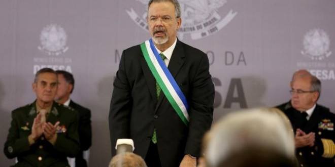 Ministro da defesa diz que 'há preocupação com Estado Islâmico na Rio 2016'