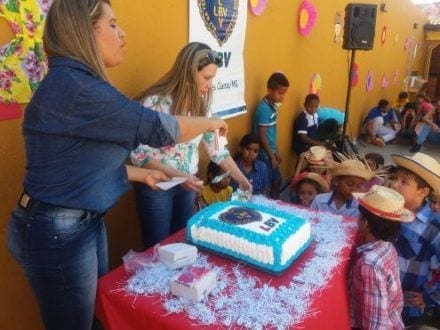 Montes Claros - Crianças participam de Arraial da Boa Vontade
