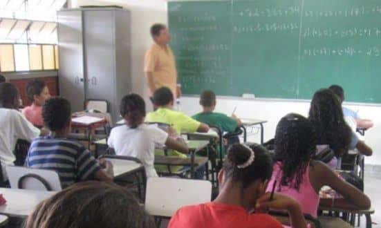 MG - Governo de Minas nomeia 2.500 novos servidores para a educação