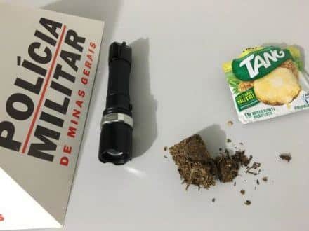 Norte de Minas - PM apreende drogas com garoto de 15 anos em Januária