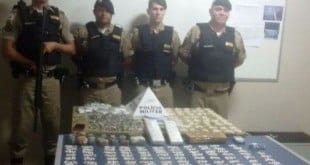 Montes Claros - Mulher de 27 anos é presa com grande quantidade de drogas no bairro Maracanã