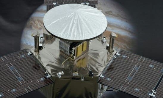 Uma vez na órbita de Júpiter, a sonda dará 37 voltas ao redor do planeta num período estimado em 20 meses