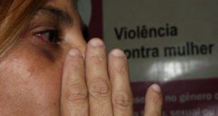 MG - Estado de Minas promulga lei que institui a política de atendimento à mulher vítima de violência