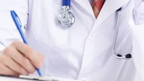 Programa "Mais Médicos" corre risco de perder ao menos 2 mil estrangeiros
