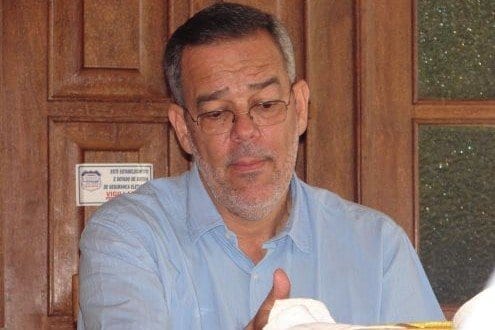 Eleições 2016 - Athos Avelino desiste de concorrer à prefeitura de Montes Claros