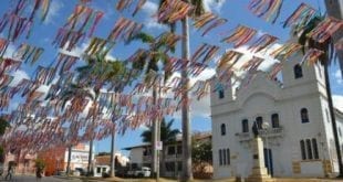 Cultura Moc - Centro de Montes Claros já respira a magia das Festas de Agosto‏