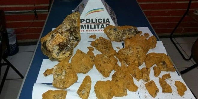 Norte de Minas - PM prende pessoas por roubo em uma mineradora de Bocaiúva