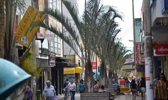 Montes Claros - Iniciadas obras de revitalização do Quarteirão do Povo‏