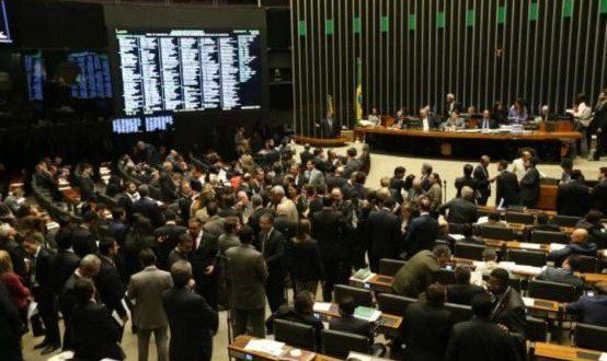 Câmara dos Deputados retoma nesta segunda-feira suas atividades normais
