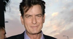 Ator Charlie Sheen convida outros famosos a revelar se têm Aids