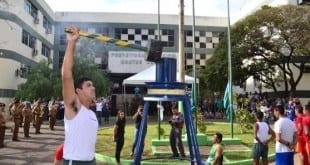 Montes Claros - Acendimento da Pira Cívica dá início à Semana da Pátria