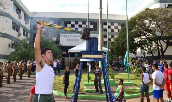 Montes Claros - Acendimento da Pira Cívica dá início à Semana da Pátria