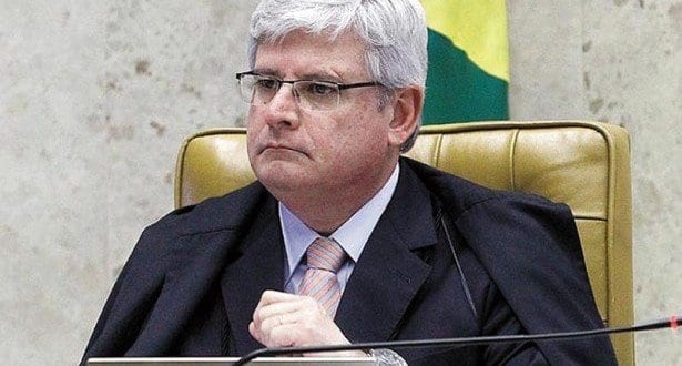 O procurador geral da República, Rodrigo Janot, defendeu o aborto para mulheres infectadas por zika.