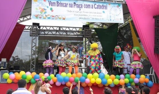Montes Claros - III Vem Brincar na Praça com a Catedral, uma festa para seis mil crianças e adolescentes carentes