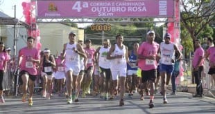OUTUBRO ROSA - Corrida e caminhada atraem milhares de pessoas na manhã de domingo