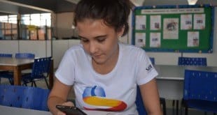 Nathália Matos Fagundes, estudante do terceiro ano do Colégio Sólido, é um dos usuários que usa a tecnologia.