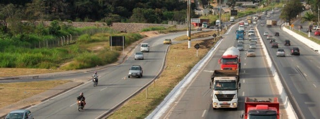 Para acompanhar a situação do veículo, a situação da CNH, entre outros serviços, basta acessar www.detran.mg.gov.br