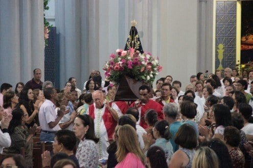 Montes Claros - Catedral realiza a tradicional Festa da Padroeira Nossa Senhora Aparecida