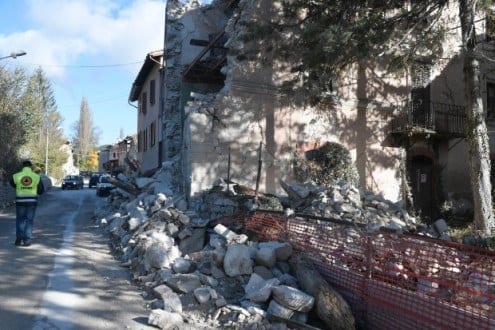 Itália começou a avaliar os danos do segundo grande terremoto
