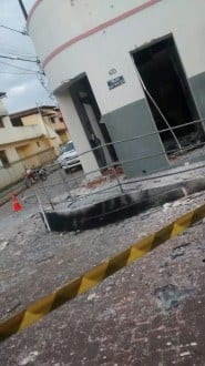 MG - 8 bandidos explodem agência bancária em Jordânia