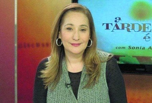 Sônia Abrão tem foto pornográfica postada em sua rede social