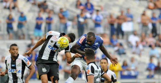 Manoel subiu mais que a defesa do Santos para marcar o gol de empate do Cruzeiro, aos 43min do segundo tempo