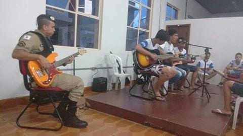 Norte de Minas - Projeto Social Universo Musical, coordenado por Soldado da PM, é referência para crianças e adolescentes em Rio Pardo de Minas
