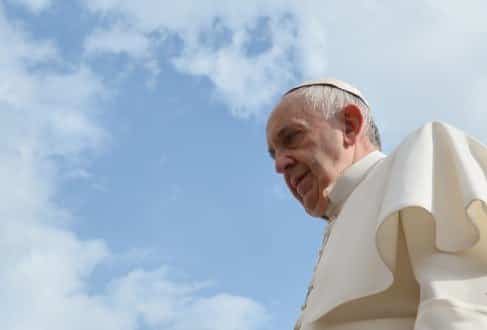 Papa Francisco amplia permissão especial para absolvição pecado do aborto