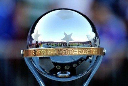 Chapecoense jogaria contra o Atlético Nacional nesta quarta-feira