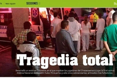 O jornal argentino "Olé" também destaca o que aconteceu com a equipe de Chapecoense e classificou o ocorrido como tragédia total.
