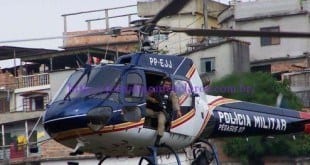 Com o apoio do helicóptero Pegasus da Polícia Militar, foi possível encontrar o veículo foi abandonado perto do parque municipal.