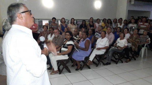 Funcionários do Dilson Godinho foram homenageados pelo trabalho e dedicação FOTO: Sidney Cruz