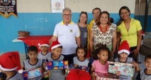 Projeto "Caixa de Sapato" - O Natal já chegou para os alunos do Cemei Santa Rafaela