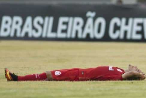 Internacional é rebaixado à Série B e vira meme na internet
