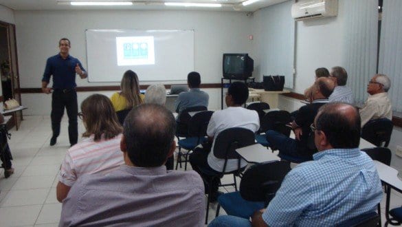 Oscar Moreira vai ministrar curso sobre licitação