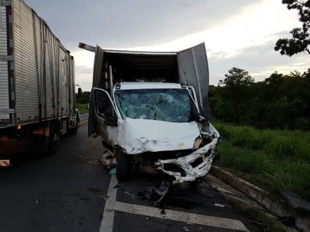 MG - Acidente envolvendo cinco carros deixa dois mortos em Curvelo