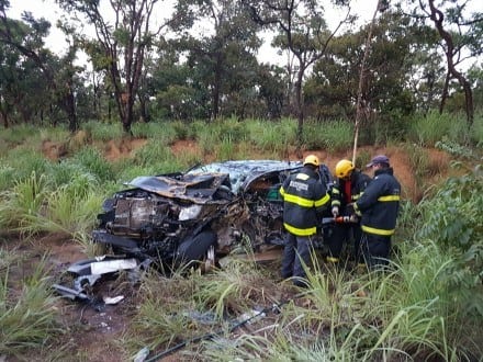 MG - Acidente envolvendo cinco carros deixa dois mortos em Curvelo