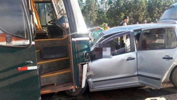 Norte de Minas - Três pessoas morrem em acidente entre ônibus e três carros