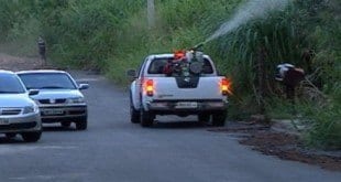 Montes Claros - Carro fumacê ajuda na prevenção à febre amarela