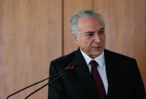Temer altera programas sociais de Lula e Dilma