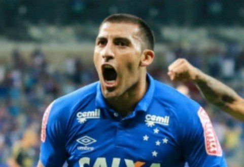 Com dois gols, argentino salvou o Cruzeiro do tropeço dentro de casa (Dudu Macedo Agência Lancepress!)