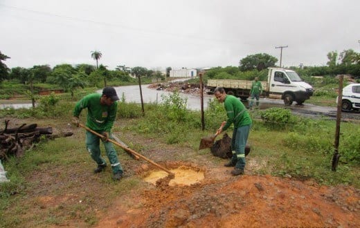 Montes Claros - Instalações irregulares são retiradas de parque no Conjunto Habitacional José Correa Machado
