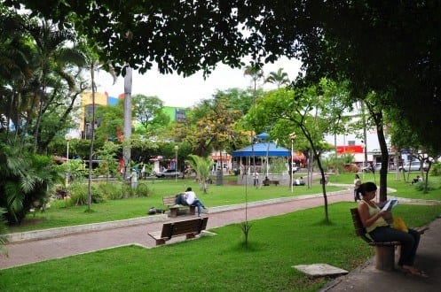 Montes Claros - Parceria pode resultar na revitalização da Praça da Matriz