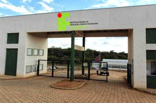 IFNMG divulga processo seletivo para contratação de professores substitutos para as áreas de Biologia, Matemática e Física