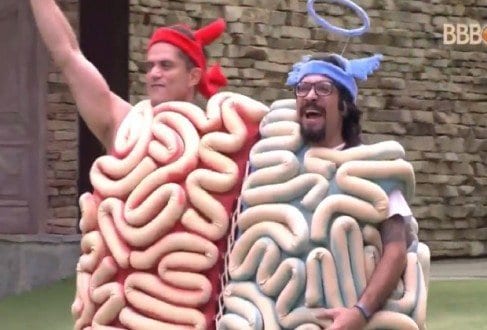 BBB17 - Em prova, participantes do reality show gritam 'Fora, Temer' e 'Volta, Dilma' 