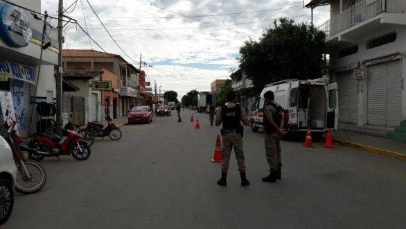 Norte de Minas - PM realiza "Operação Fecha Batalhão" no Norte de Minas