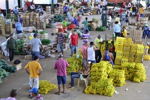 Montes Claros - Prefeitura de Montes Claros discute com produtores melhorias para a CEANORTE