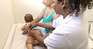 Saúde - Crianças devem tomar 13 vacinas ao longo da infância