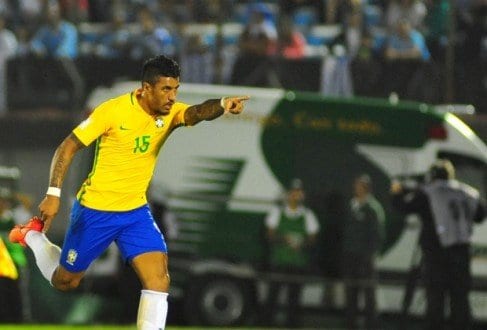 Paulinho foi o nome do jogo com três gols marcados