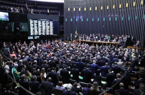 Câmara Federal deve votar a reforma trabalhista nesta quarta-feira